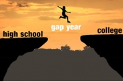 Phải dời dự định đi du học, làm gì để khỏi bị "Gap year"?